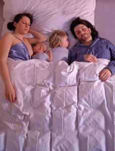 Co sleeping: dormire insieme fa bene